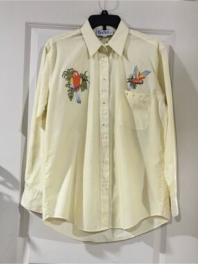 Casual Pale Yellow Embroidered Parrot Dress Shirt